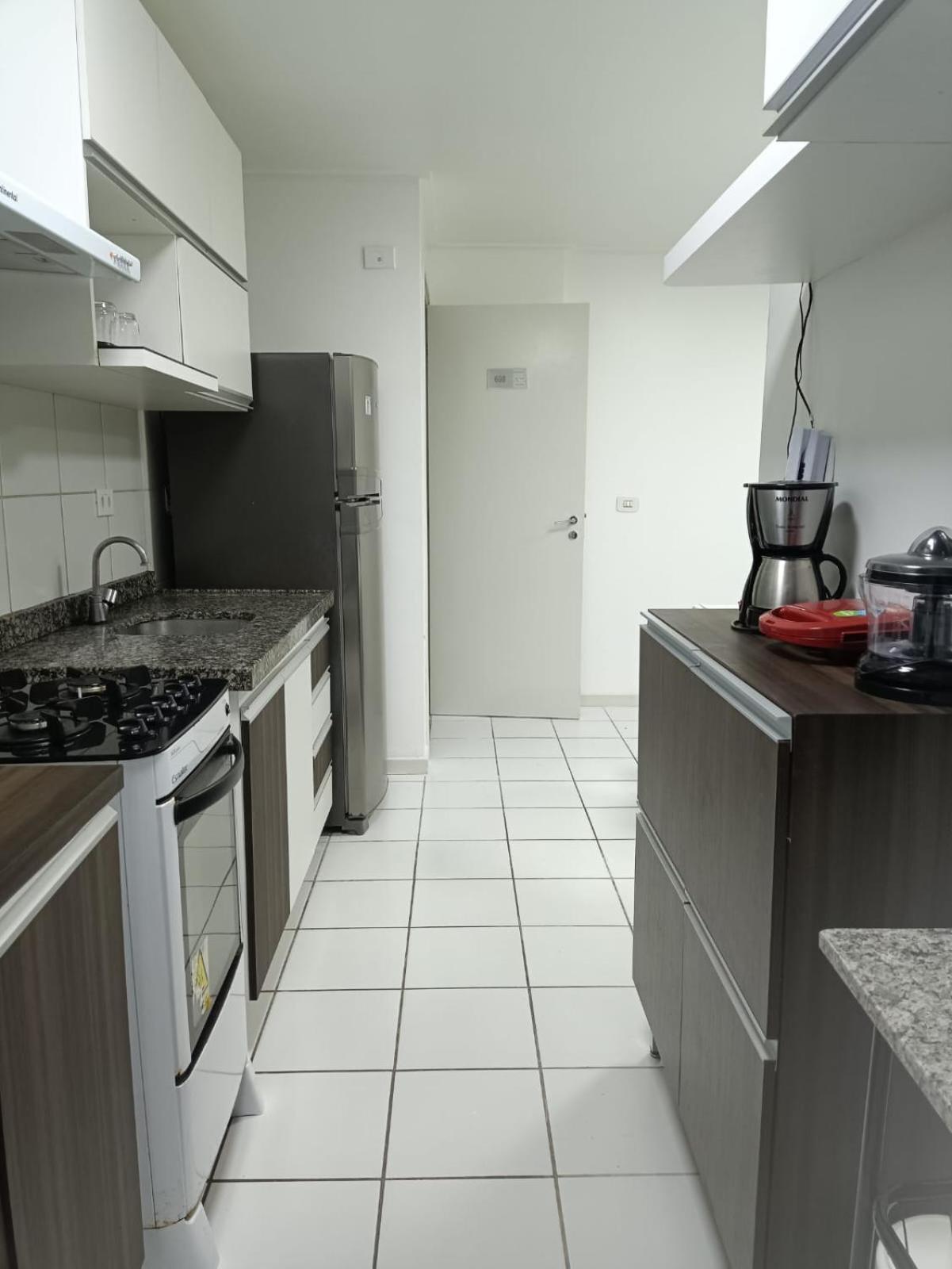 Na Beira Mar De Pajucara- Edif Neo- E Sala - Possui Varanda- Vista Lateral Do Mar-rua Julio Plech Filho 60 Esquina Com Avenida Doutor Antonio Gouveia - Consumo Eletrico E Pago No Ckeck-out - 1 Kwh E 1,35 Reias - Tem Tela De Proteca Maceio (Alagoas)